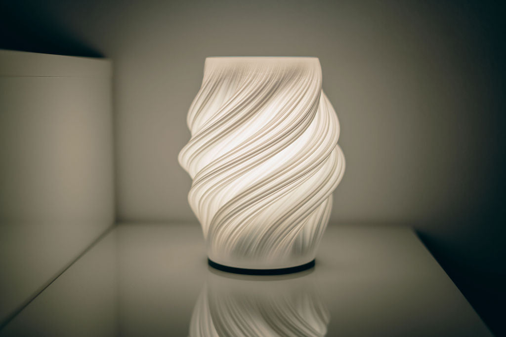 Lampa Twist detaliu design răsucit